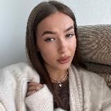 Лера мурлычет