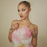 Ariana Grande Daily