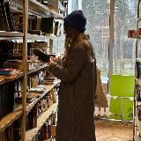 Настя, Шушу и книги📚🤍