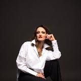 УДАЛОВА НАТАЛЬЯ поет вещает учит