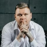 Денис Максимов