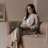 Где баланс, Анжелика? В мозге, бюджете и стратегии!