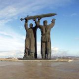 Фонд "В первые руки"