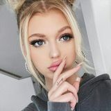 Loren gray