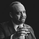 Джентльмен на рынке 💼