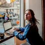 Катя Оаро пишет