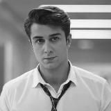 Незнакомец в зеркале Aynadaki yabancı