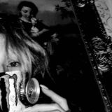 я здесь учу выживать