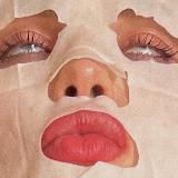 Саша Смит сладко спит