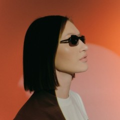 Влада теперь тут