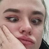 Ксюша болтает