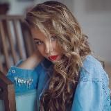 Александрина — это девичья фамилия моей мамы