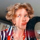 Андрюша Ноилс🧸🤪🌹