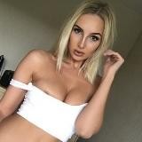 Hot Selfies Girls