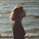 з одвертою простотою