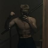 swimmvlad печатает…