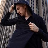 кот на диване