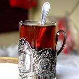 Железнодорожный чай из подстаканника