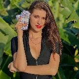 Пробудись с Даймонд