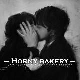 𝐇𝐨𝐫𝐧𝐲 𝐛𝐚𝐤𝐞𝐫𝐲.