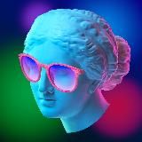 девушка с татуировкой скриншота