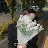 no hates in this👌🙂↕️