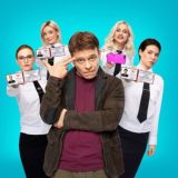 Девушки с Макаровым