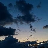 Алёна смотрит