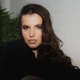 Лиза, контент и продажи