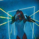 Stasy Mad | Frame up strip & exot |