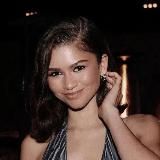Зендея| Zendaya Daily