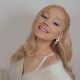 ariana grande info ୨ৎ