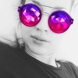 Ткачева шьёт