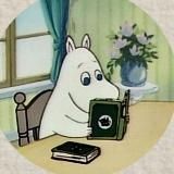 персиковая ведьма🐋