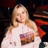 Влада Макаренкова.