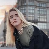 Она сосала, ее ебали👑