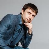 Артем Черепанов снимает...