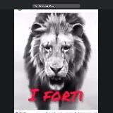 Donna con la mascherina ABBASSATA