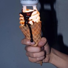 𝗗𝗺𝗶𝘁𝗿𝗶𝗲𝗩𝗻𝗮