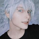 саму пытается что-то мутить