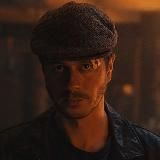 ʀᴇᴅ ᴀʀᴛ ɢᴀʟʟᴇʀʏ