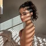 Jameliz 🍒 Daisybloom