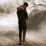 эта девочка из глянца, она мне так улыбается