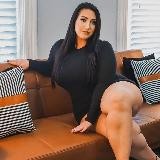 𝓒𝓾𝓻𝓿𝔂 🍑