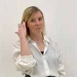 Мамка в пиджаке 🤪