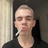 SHE WANNA MEET HOOLY