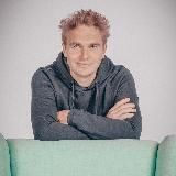 Грин еще не робот 🤖 - AI vs Human