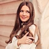 Поэт Екатерина Хлебникова