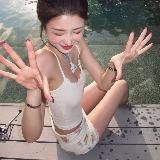 𝒔𝒉𝒆'𝒔 𝒂 𝒔𝒆𝒑𝒕𝒆𝒎𝒃𝒆𝒓 𝒈𝒊𝒓𝒍