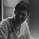 название чата тоже сменила